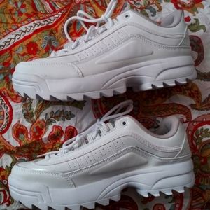 Avia tennis shoes with memory foam